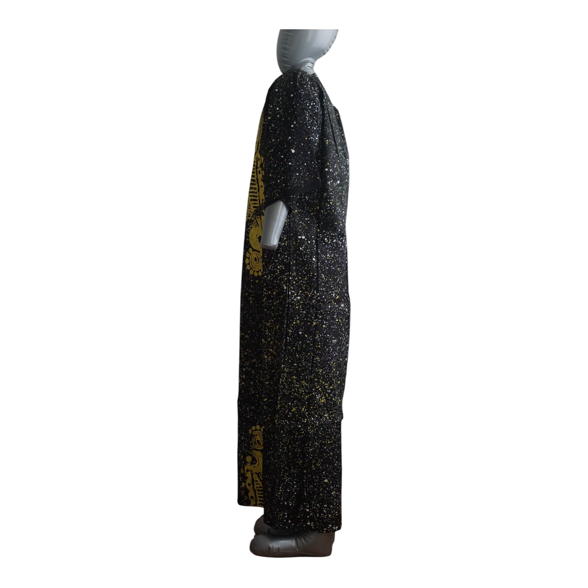 Nigeria Batik Kaftan for Women. Size L Color Black/Yellow