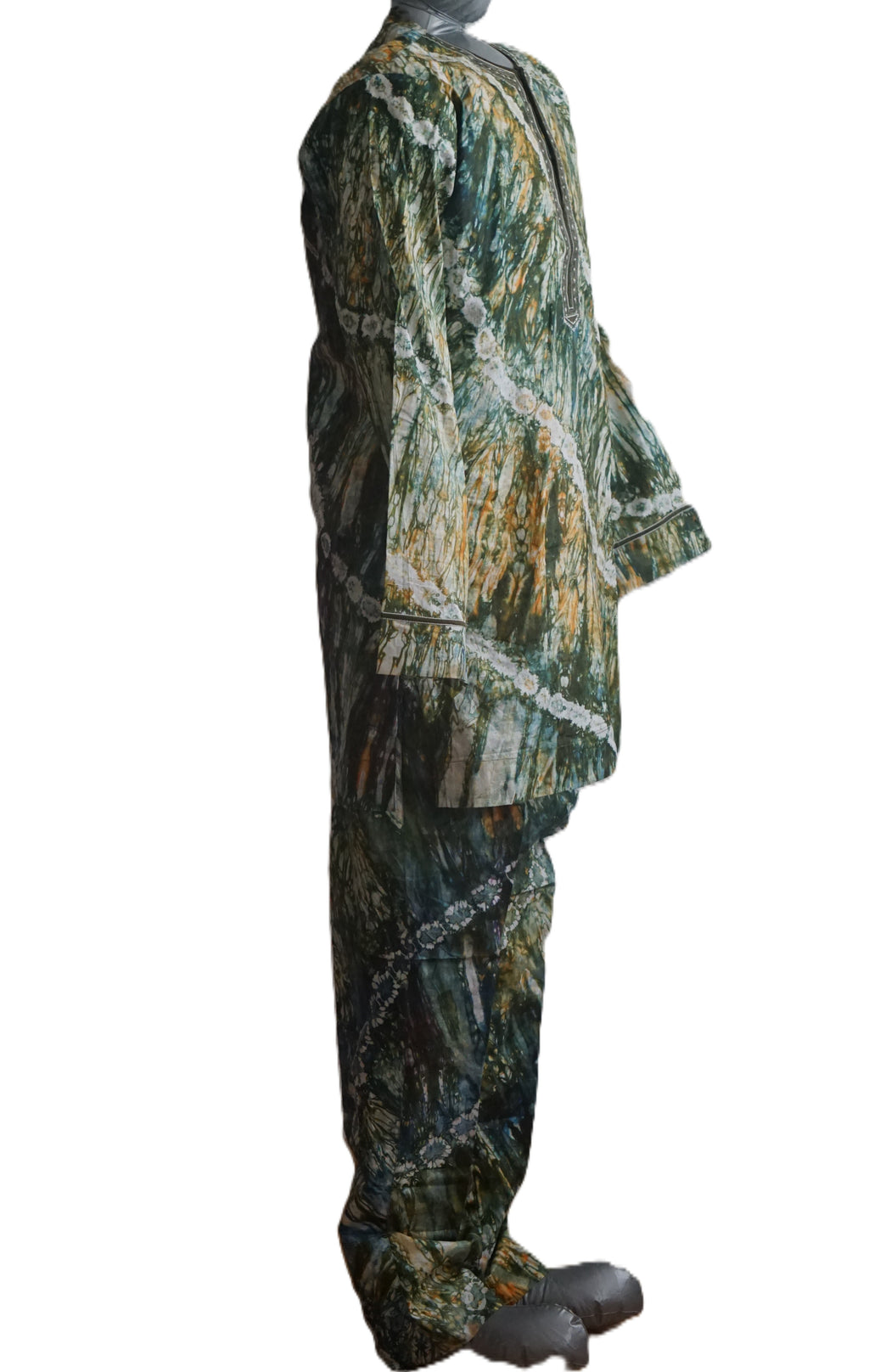 Ready To Wear Men's Tie Dye Adire Top and Trouser. Buba &Sokoto Size M