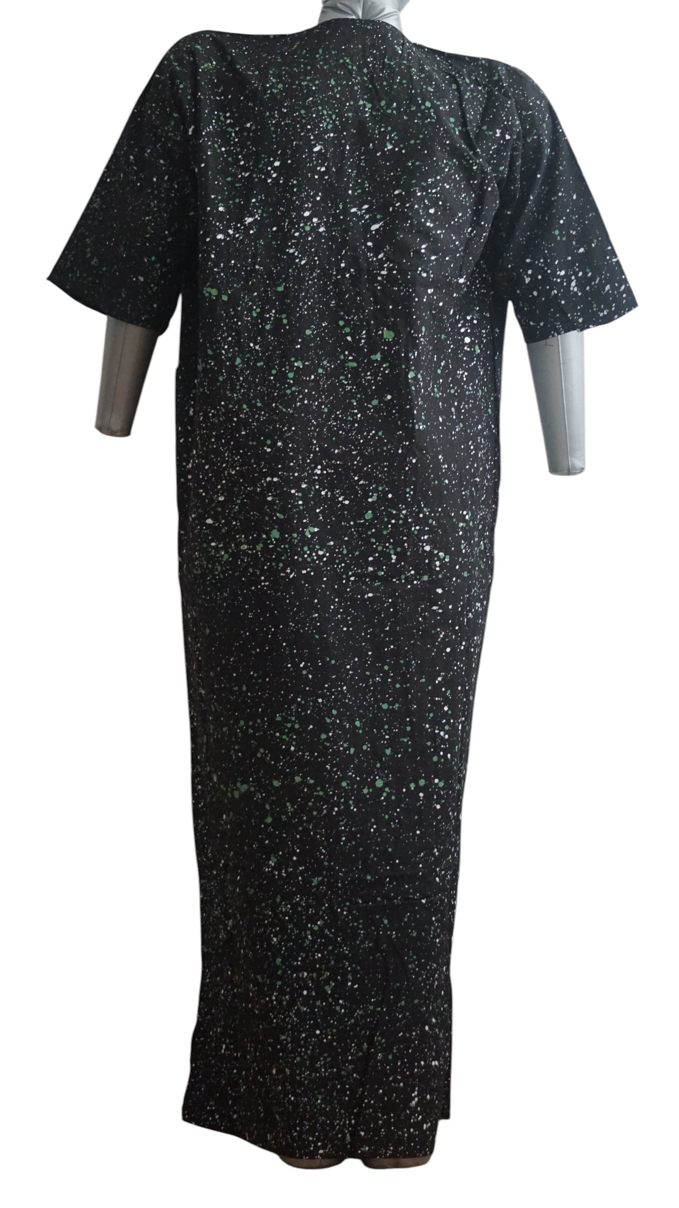 Nigeria Batik Kaftan for Women. Size L Color Black/Green