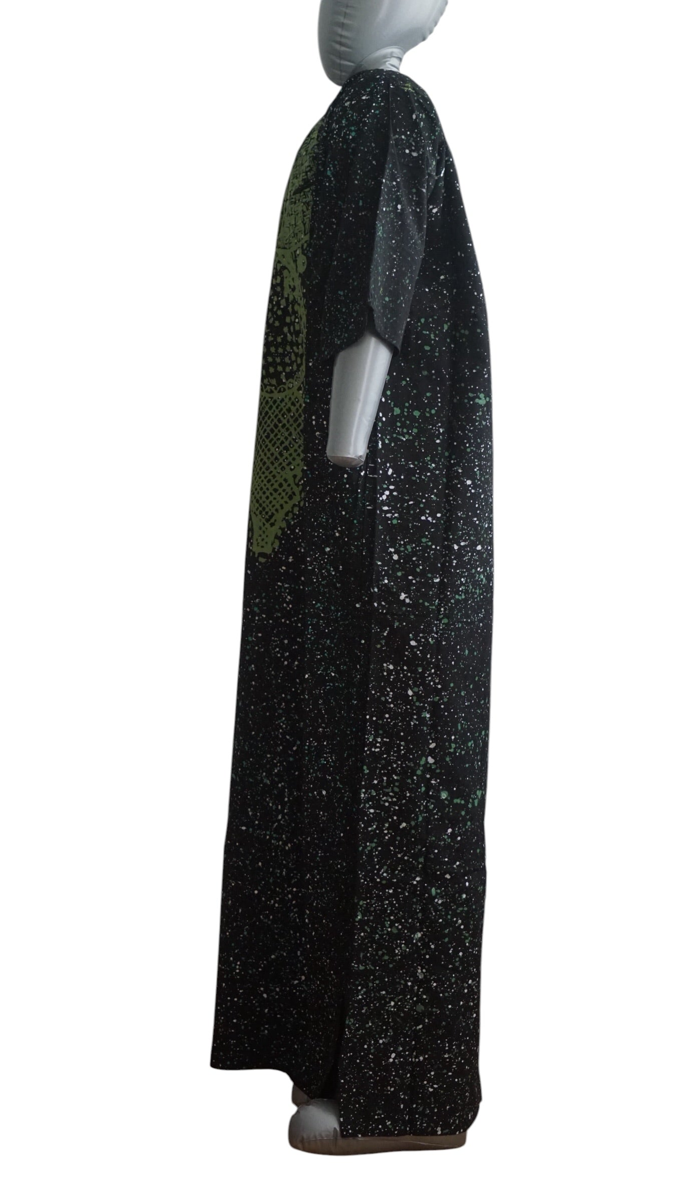 Nigeria Batik Kaftan for Women. Size L Color Black/Green